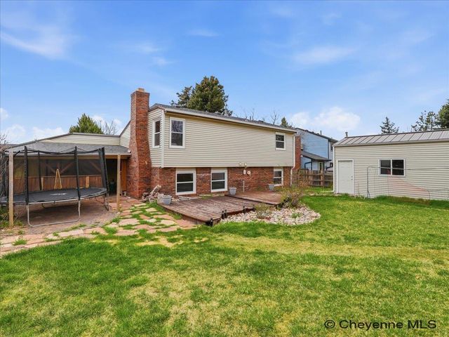 2524 PLAIN VIEW RD, Cheyenne, WY 82009