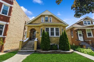 1325 Gunderson Avenue, Berwyn, IL 60402