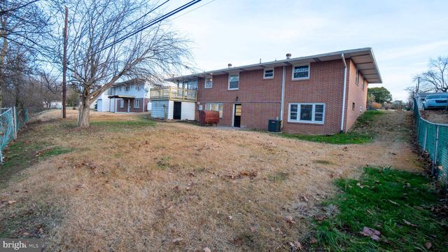 3420 BELAIR RD, Harrisburg, PA 17109