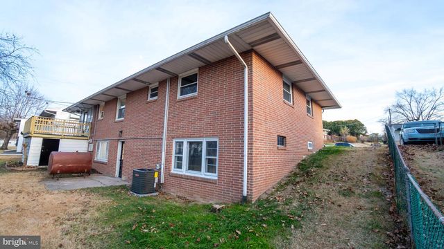 3420 BELAIR RD, Harrisburg, PA 17109