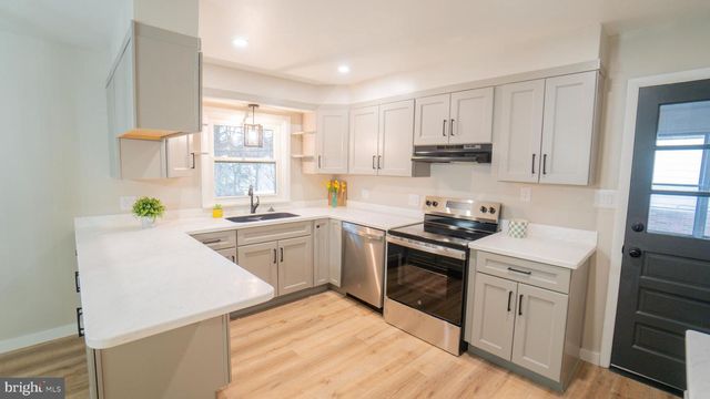 3420 BELAIR RD, Harrisburg, PA 17109