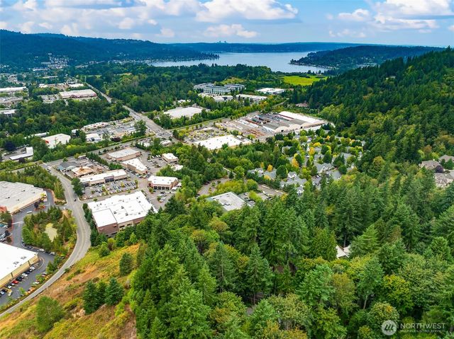 22651 SE 56th Street, Issaquah, WA 98029