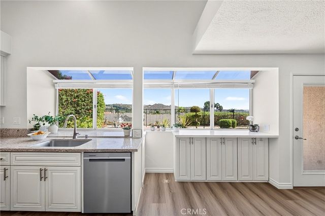16140 Ridgeview, La Mirada, CA 90638