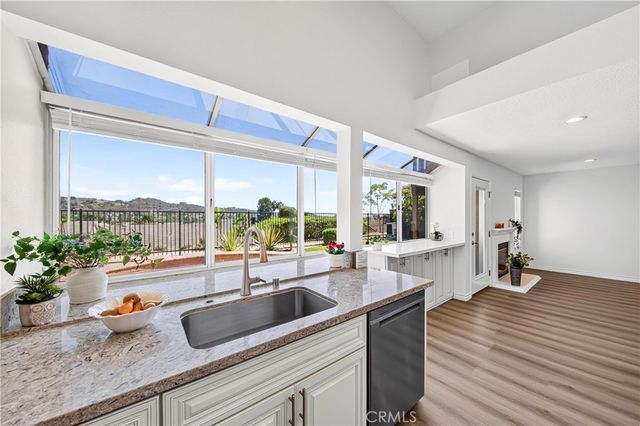 16140 Ridgeview, La Mirada, CA 90638