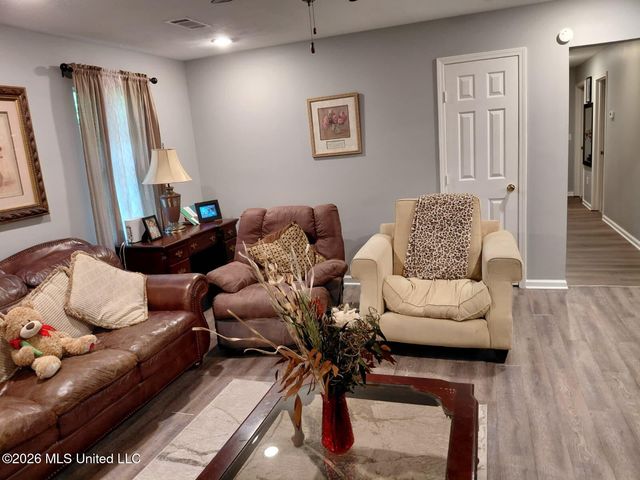 2354 Belvedere Drive, Jackson, MS 39204