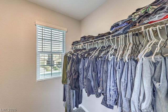 6833 Baylor Creek Street, North Las Vegas, NV 89086