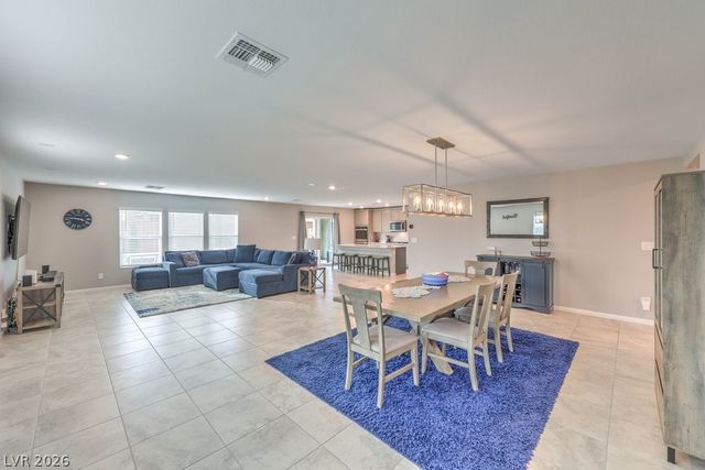 6833 Baylor Creek Street, North Las Vegas, NV 89086