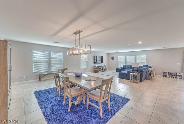 6833 Baylor Creek Street, North Las Vegas, NV 89086