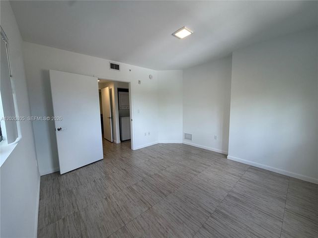 1801 SW 32nd Ave 205, Miami, FL 33145