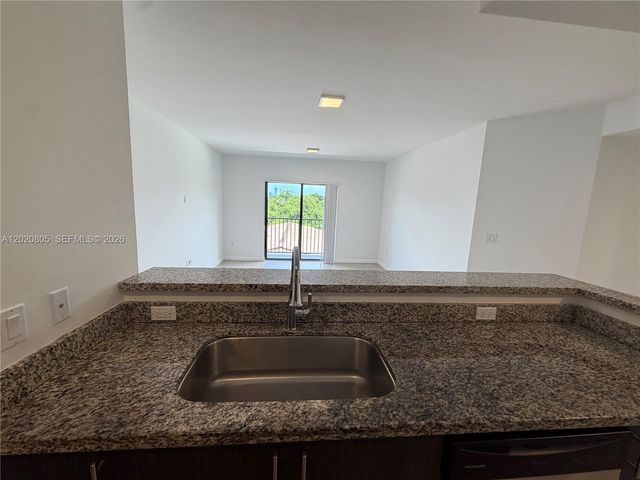 1801 SW 32nd Ave 205, Miami, FL 33145