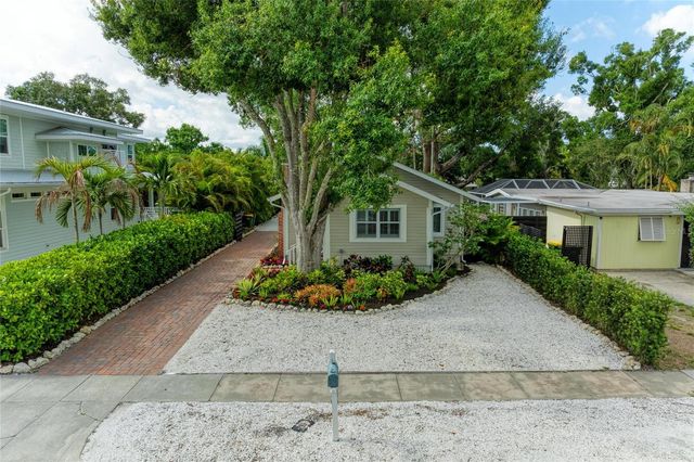 2250 HILLVIEW STREET, Sarasota, FL 34239