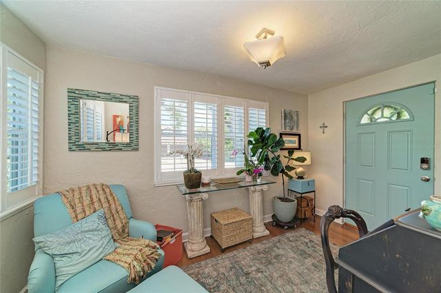 2250 HILLVIEW STREET, Sarasota, FL 34239