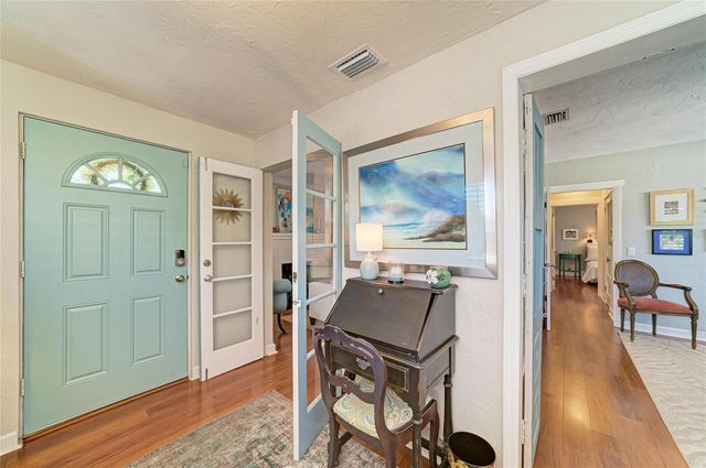 2250 HILLVIEW STREET, Sarasota, FL 34239