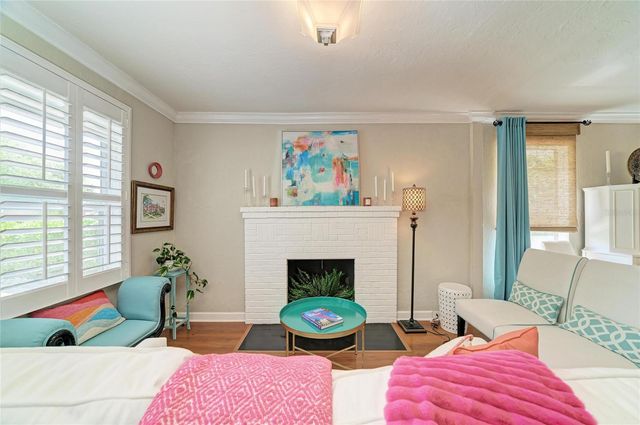 2250 HILLVIEW STREET, Sarasota, FL 34239