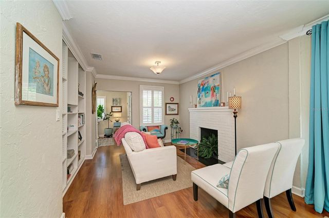 2250 HILLVIEW STREET, Sarasota, FL 34239