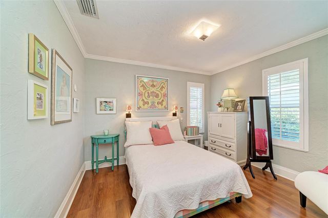 2250 HILLVIEW STREET, Sarasota, FL 34239