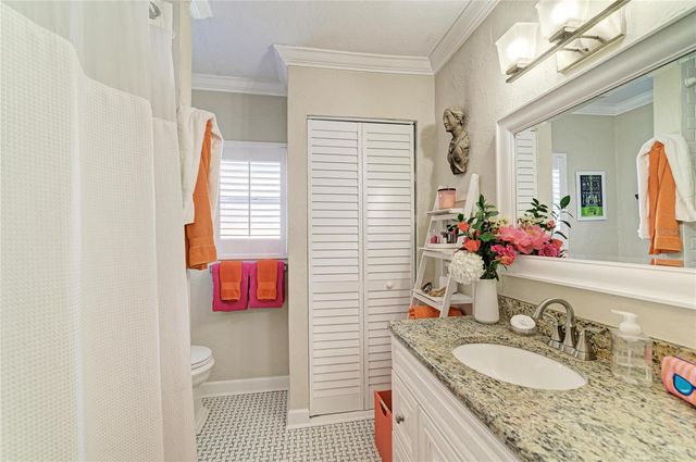 2250 HILLVIEW STREET, Sarasota, FL 34239