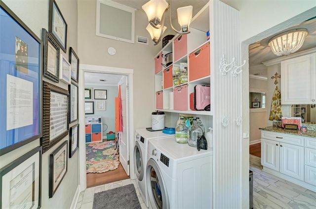 2250 HILLVIEW STREET, Sarasota, FL 34239