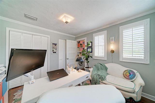 2250 HILLVIEW STREET, Sarasota, FL 34239