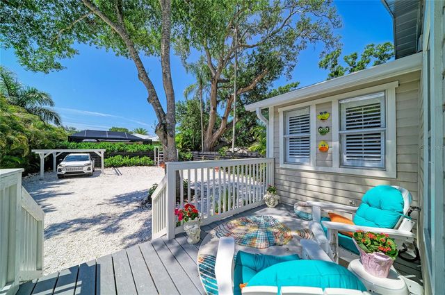 2250 HILLVIEW STREET, Sarasota, FL 34239