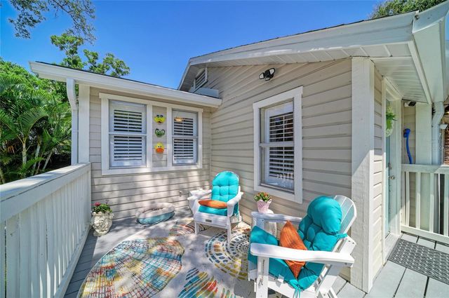 2250 HILLVIEW STREET, Sarasota, FL 34239