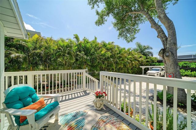 2250 HILLVIEW STREET, Sarasota, FL 34239