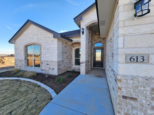 613 Eagle Crest DR, Salado, TX 76571