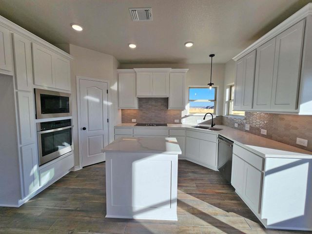 613 Eagle Crest DR, Salado, TX 76571
