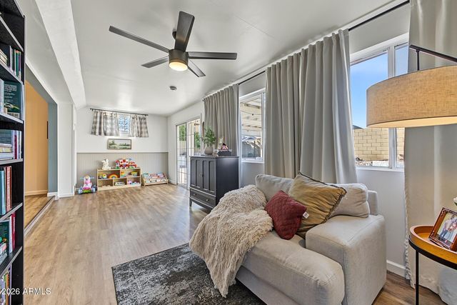 1320 E Piute Avenue, Phoenix, AZ 85024