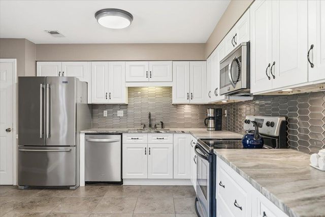 7761 GREY SQUIRREL CV, Memphis, TN 38018