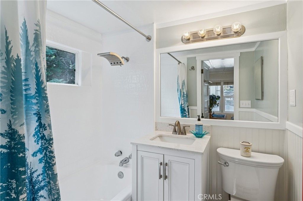 Image 10 of property listing at 26472 Lake Forest, Twin Peaks, CA 92391