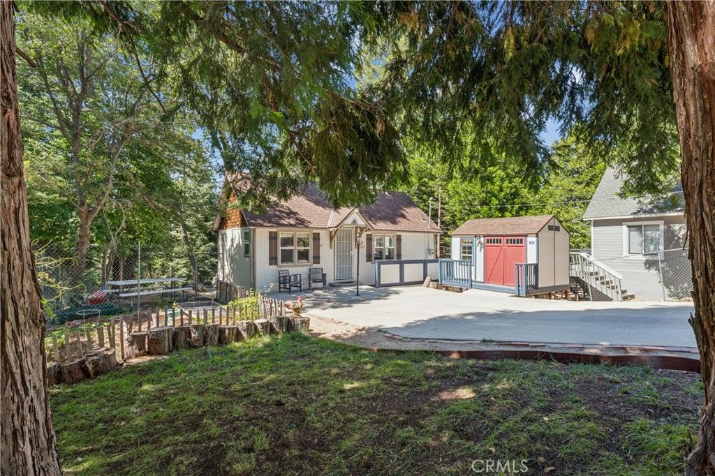 Image 3 of property listing at 26472 Lake Forest, Twin Peaks, CA 92391