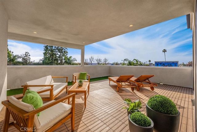 756 W 19th Street B, Costa Mesa, CA 92627