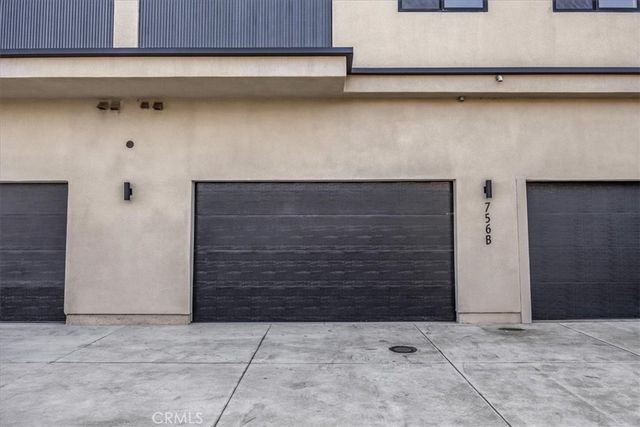 756 W 19th Street B, Costa Mesa, CA 92627