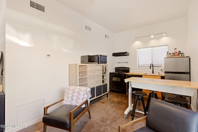 830 E Helen Street, Tucson, AZ 85719
