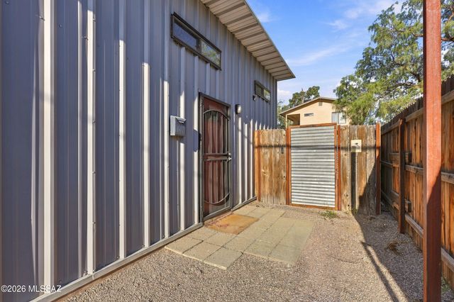 830 E Helen Street, Tucson, AZ 85719