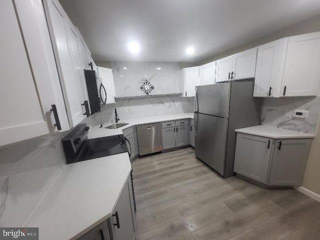 40 E ASHMEAD ST, Philadelphia, PA 19144