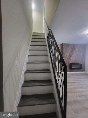 40 E ASHMEAD ST, Philadelphia, PA 19144