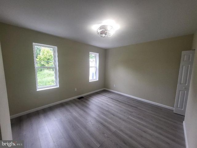 40 E ASHMEAD ST, Philadelphia, PA 19144