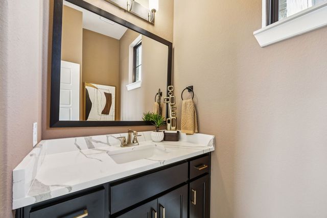9482 Winter Bloom Street, Frisco, TX 75035