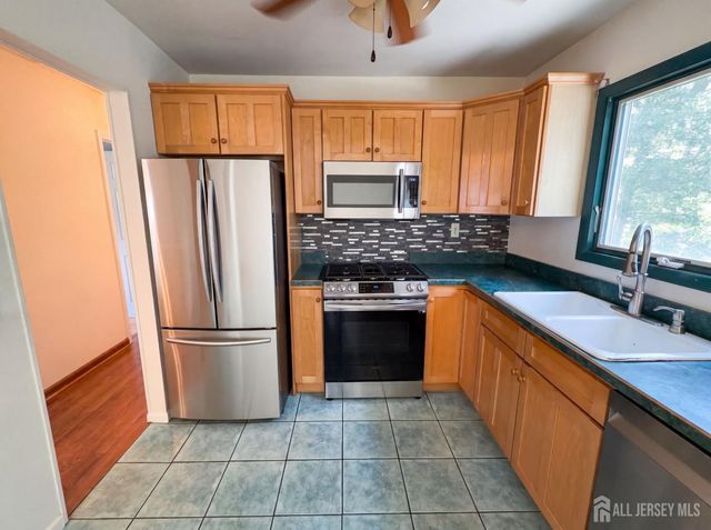 24 Hogan Court, Little Egg Harbor, NJ 08087