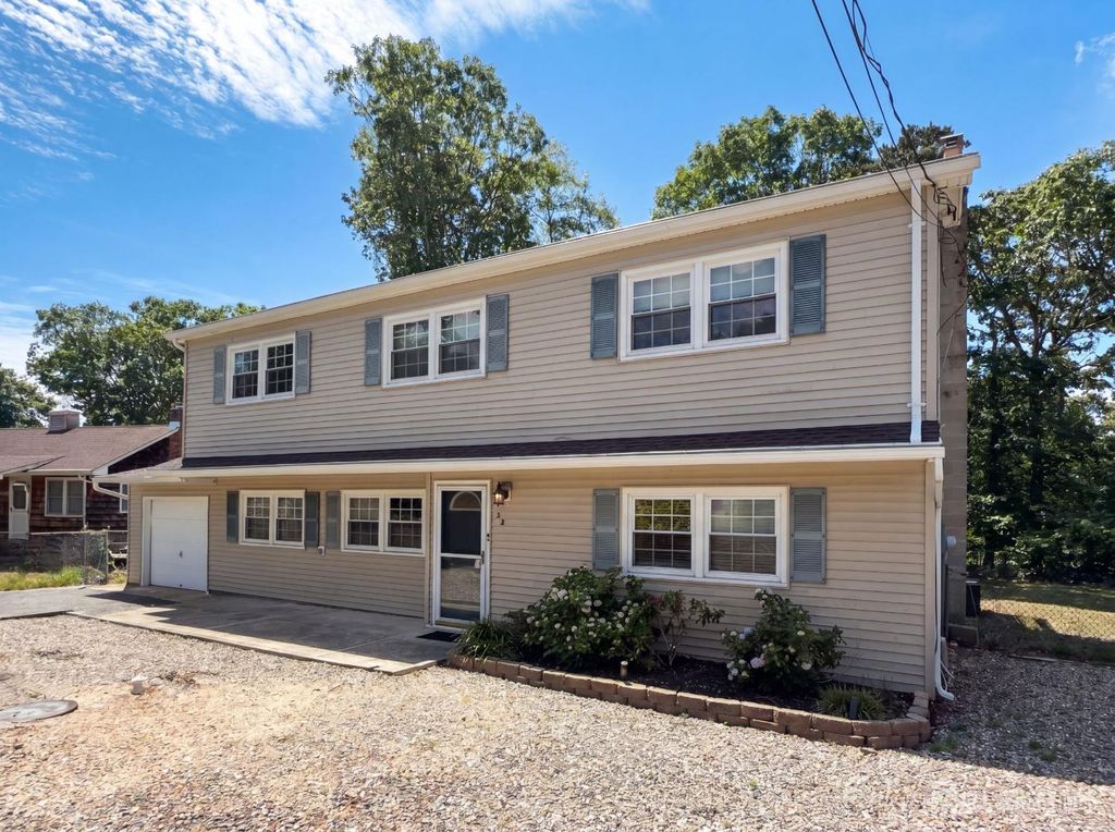 24 Hogan Court, Little Egg Harbor, NJ 08087