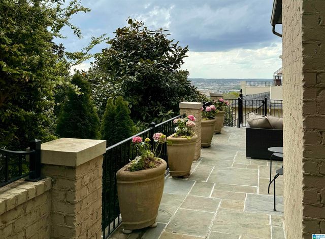 2944 REDMONT PARK LANE, Birmingham, AL 35205