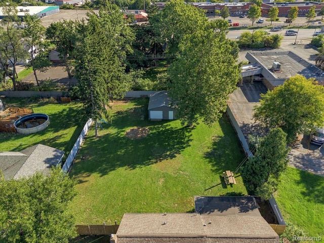 901 Glaspie Road, Oxford Charter Township, MI 48371