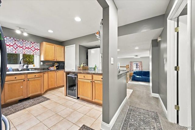 901 Glaspie Road, Oxford Charter Township, MI 48371