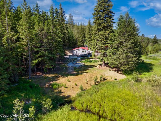 447 S Beaver Lake RD, Athol, ID 83801