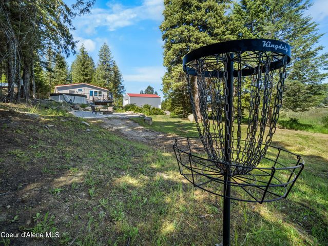 447 S Beaver Lake RD, Athol, ID 83801