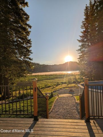 447 S Beaver Lake RD, Athol, ID 83801