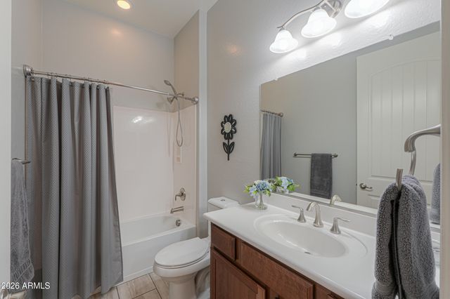 41622 W SUMMER SUN Lane, Maricopa, AZ 85138