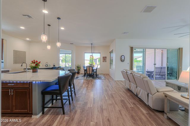 41622 W SUMMER SUN Lane, Maricopa, AZ 85138